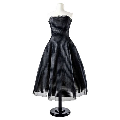 dior 07675 dress|The Dior dress that unblocked the tragic love story of the .